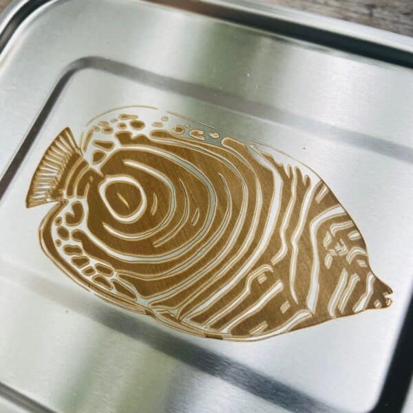 Barquette repas inox rectangulaire - Le poisson ange empereur de JC – Image 3